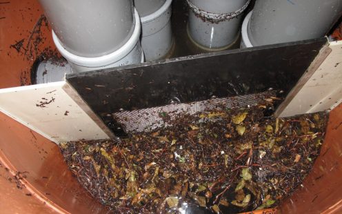 Stormwater filtration manhole