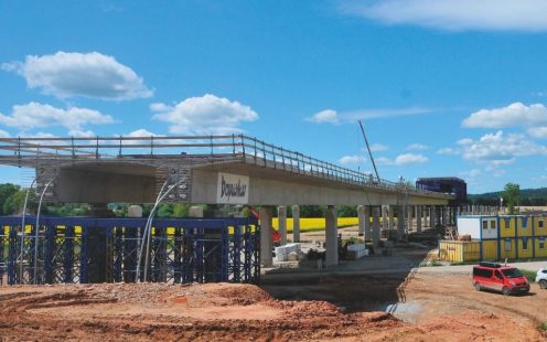 Bridge under construction in Czechia  | Pipelife