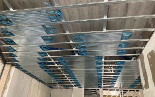A visualization of a surface cooling system installed in the ceiling | Pipelife
