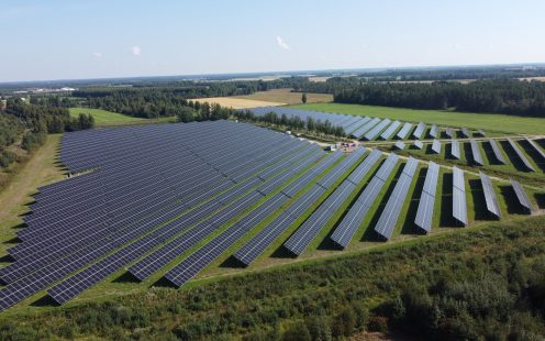 The 13-hectare Ruotsinoja solar park from a bird's eye view.
