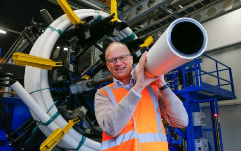 Mark van Loon met 'waterstofpijp' Enkhuizen